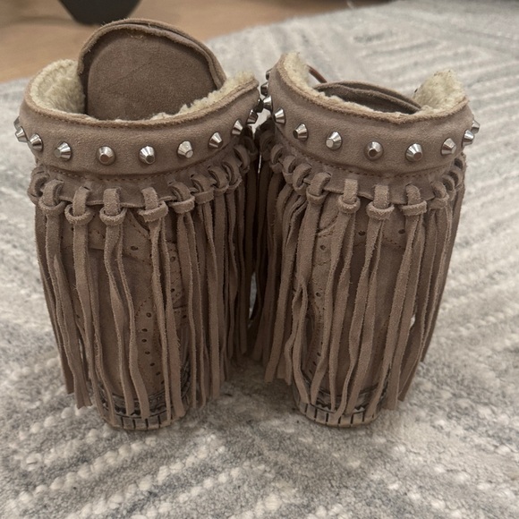 El Vaquero Studded Fringe Lace-Up Boots - Picture 5 of 7